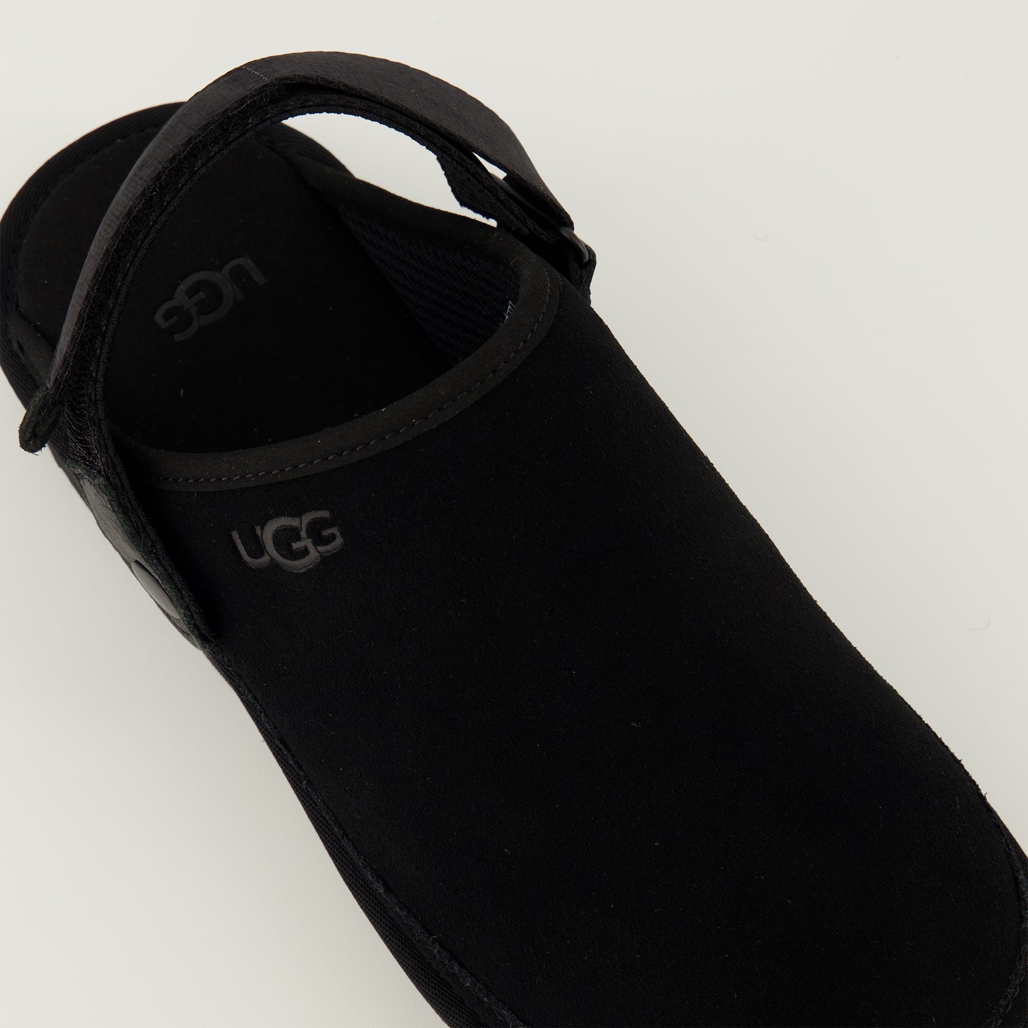 Image de l'article Sabots GoldenCoast II noir de la marque Ugg pour Homme - Saison Printemps-Été 2026 - Vue détaillée de haut