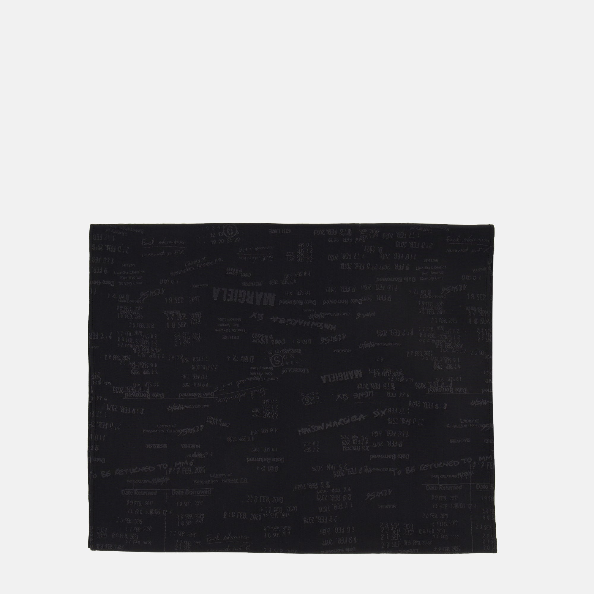 Image de l'article Foulard à imprimé noir et gris de la marque Mm6 pour Femme - Saison Printemps-Été 2026 - Vue de Face