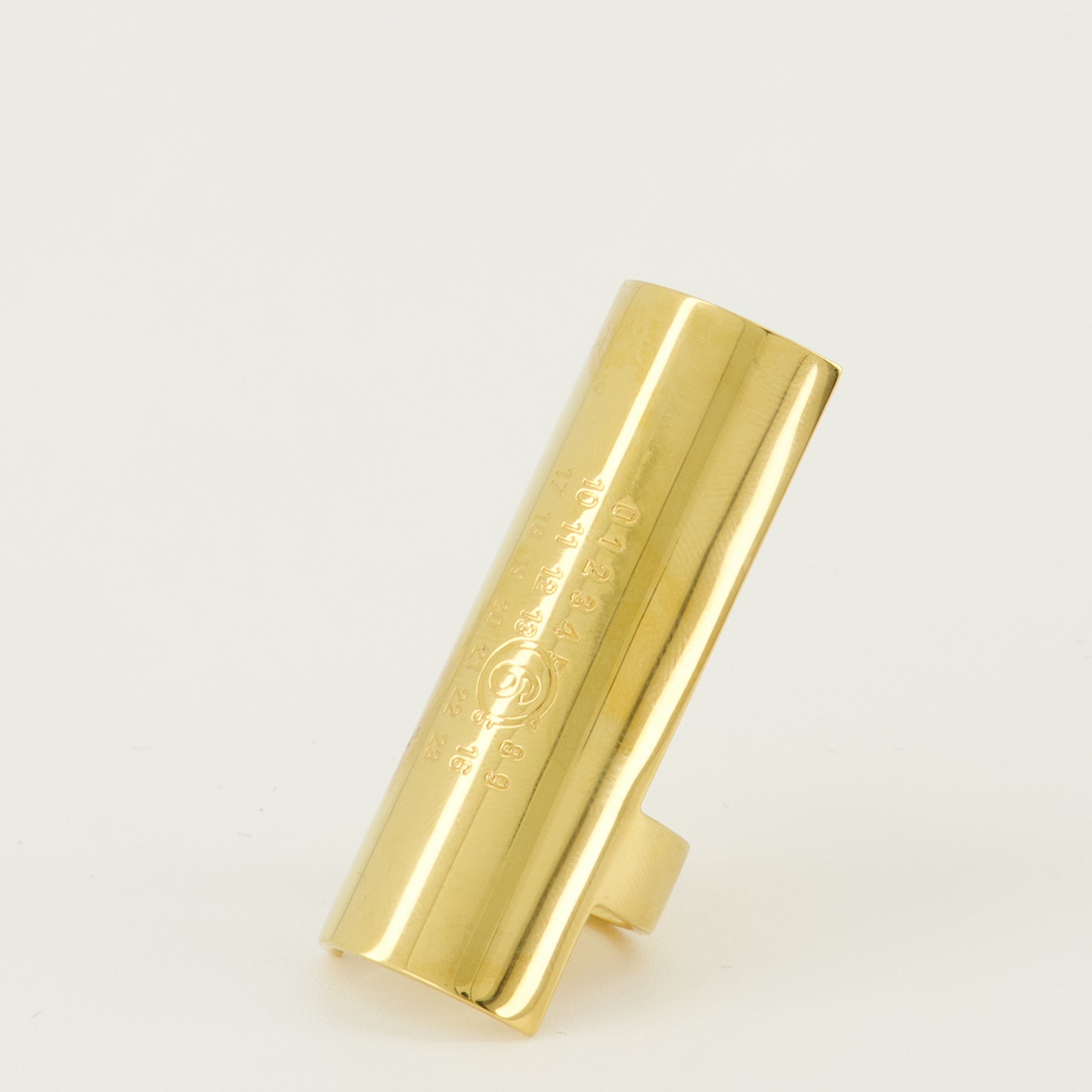 Image de l'article Bague Large Numeric de la marque Mm6 pour Femme - Saison Automne-Hiver 2025 - Vue détaillée_2