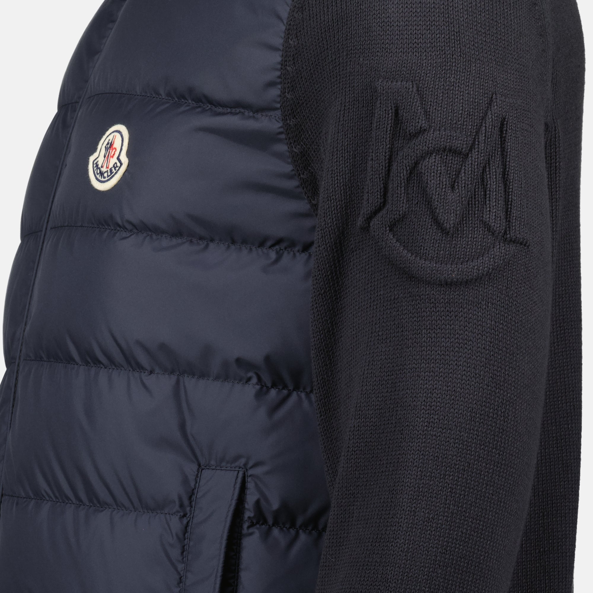 Image de l'article Cardigan bi-matière bleu marine de la marque Moncler pour Homme - Saison Printemps-Été 2026 - Vue détaillée_2