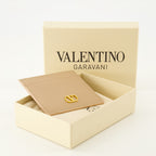 Image of the Vlogo cardholder by Valentino Garavani for Women - Fall-Winter 2025 - Detailed View 3
