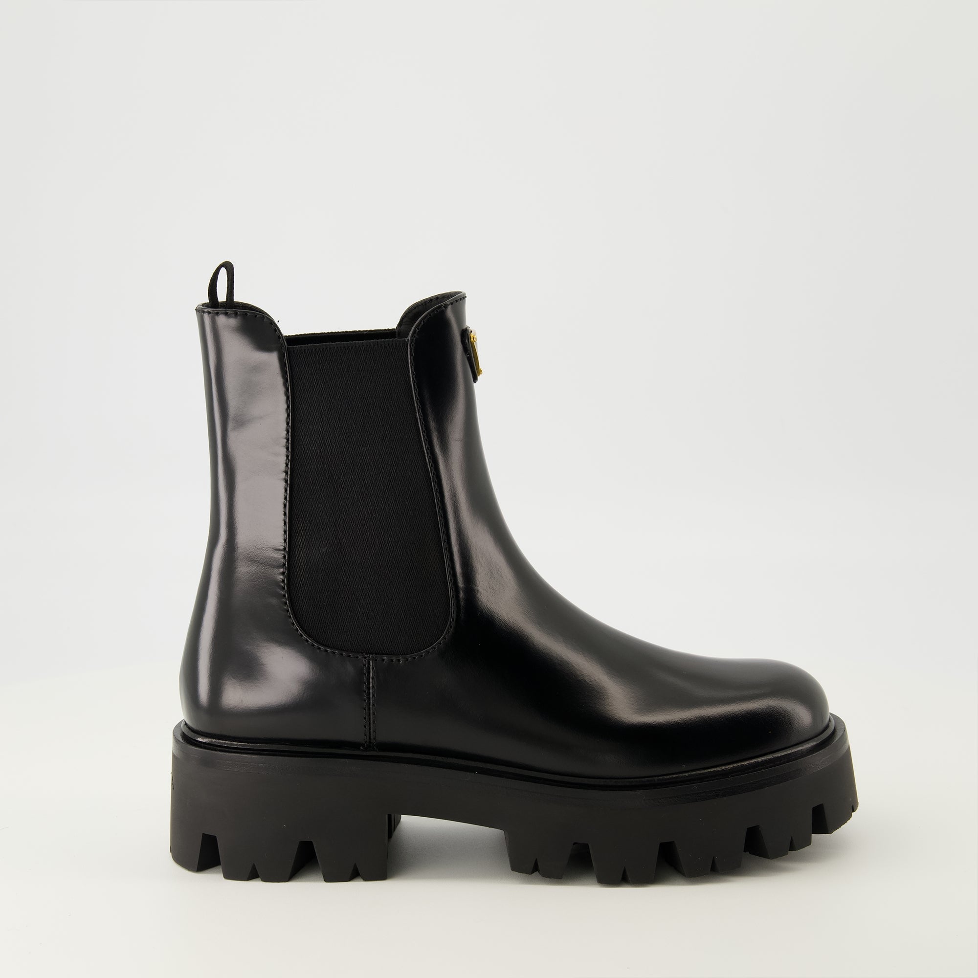 Image de l'article Bottines en cuir de la marque Prada pour Femme - Saison Automne-Hiver 2025 - Vue latérale droite