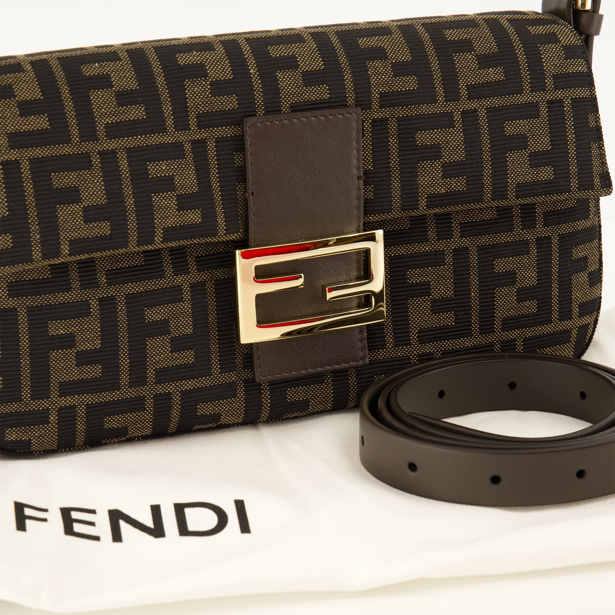 Sacs à main et épaule Borsa FF Fabric Baguette® in Marrone Fendi Marron Femme