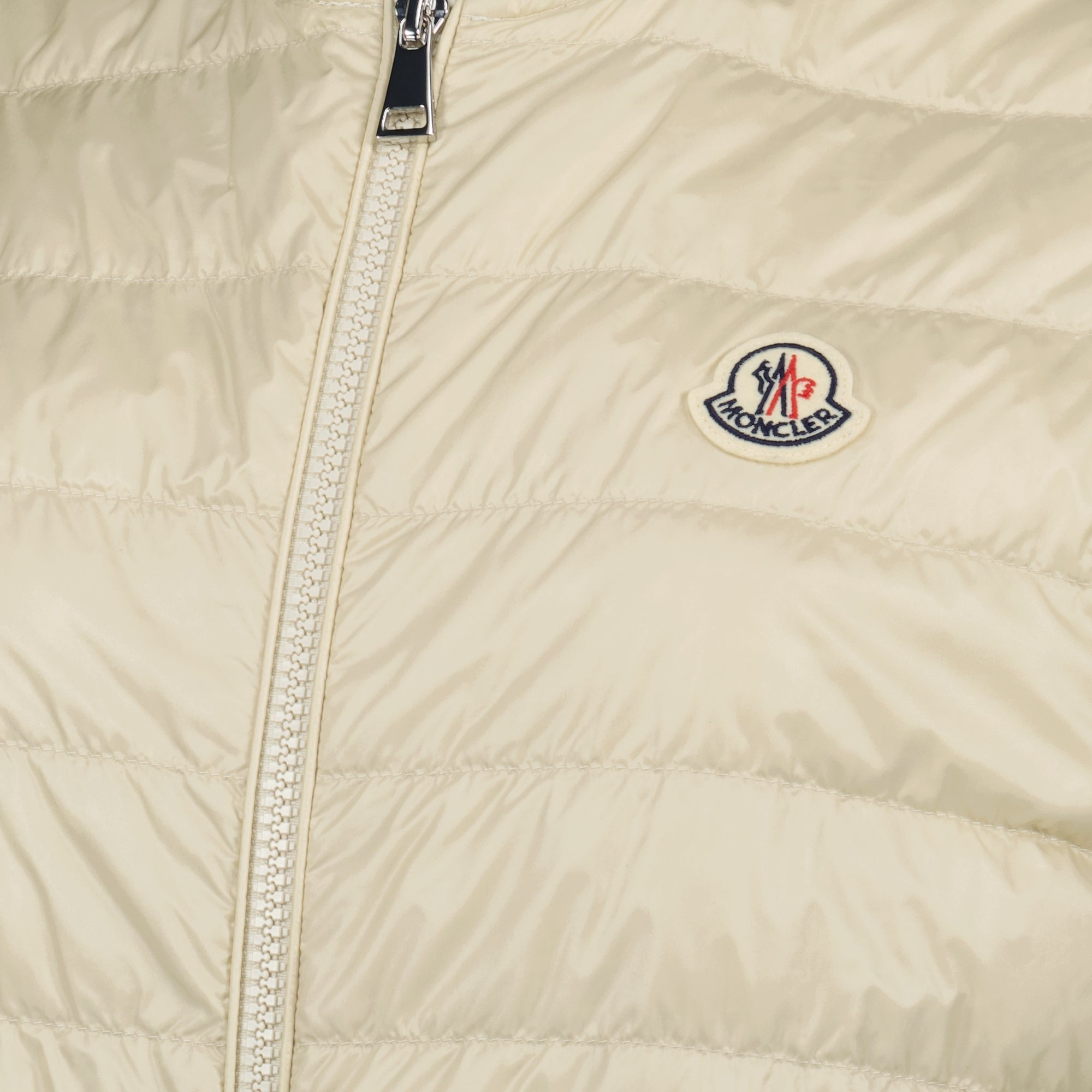 Image de l'article Parka 3 en 1 beige de la marque Moncler pour Femme - Saison Printemps-Été 2026 - Vue détaillée_4