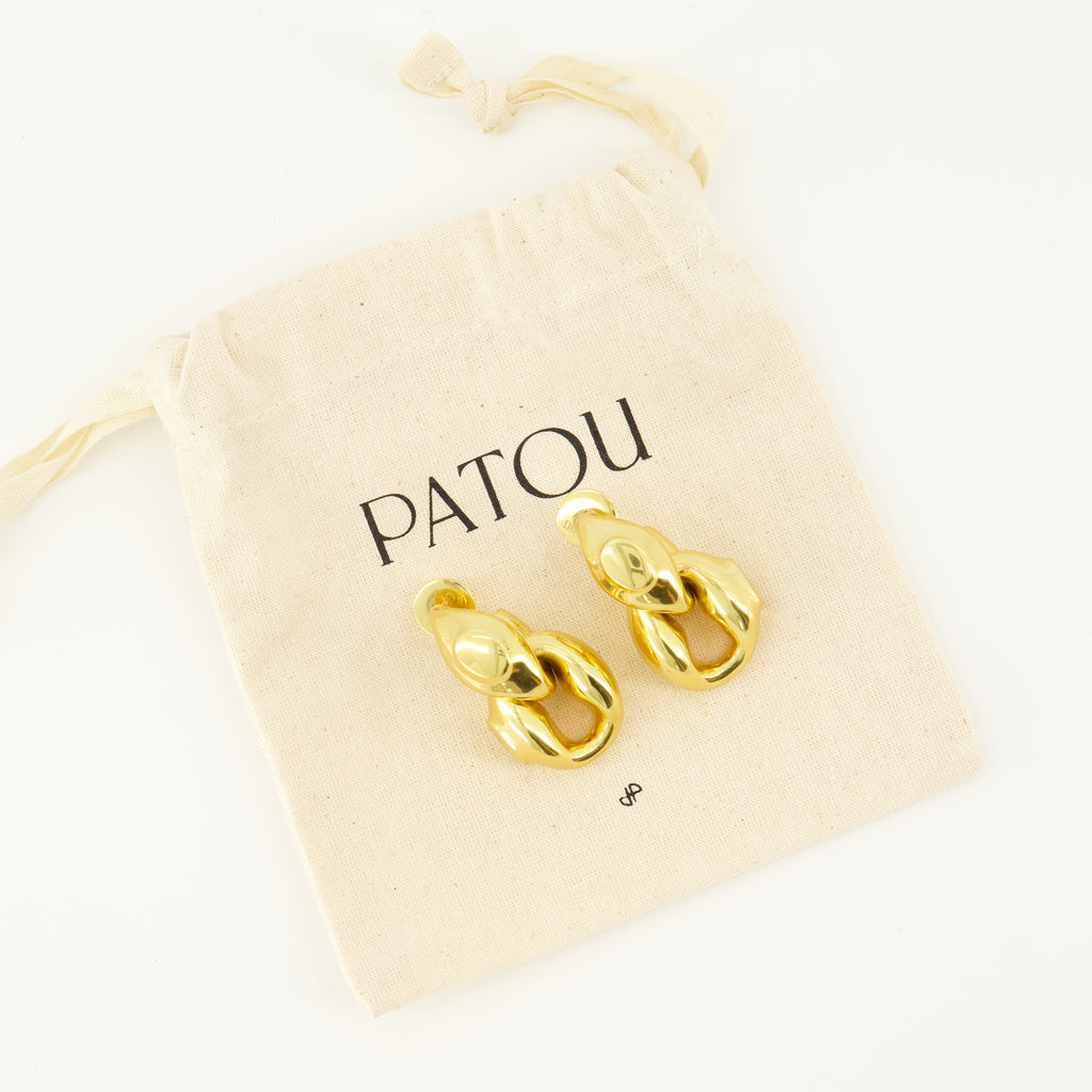 Image de l'article Boucles d'oreilles chevalière double de la marque Patou pour Femme - Saison Automne-Hiver 2025 - Vue détaillée_3