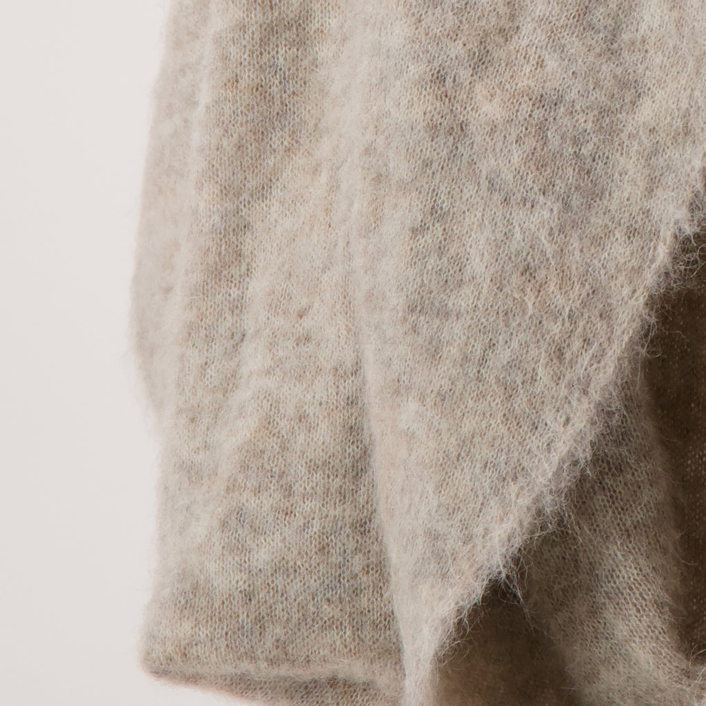 Image de l'article Cache col à gants de la marque Moschino pour Femme - Saison Automne-Hiver 2025 - Vue détaillée_6