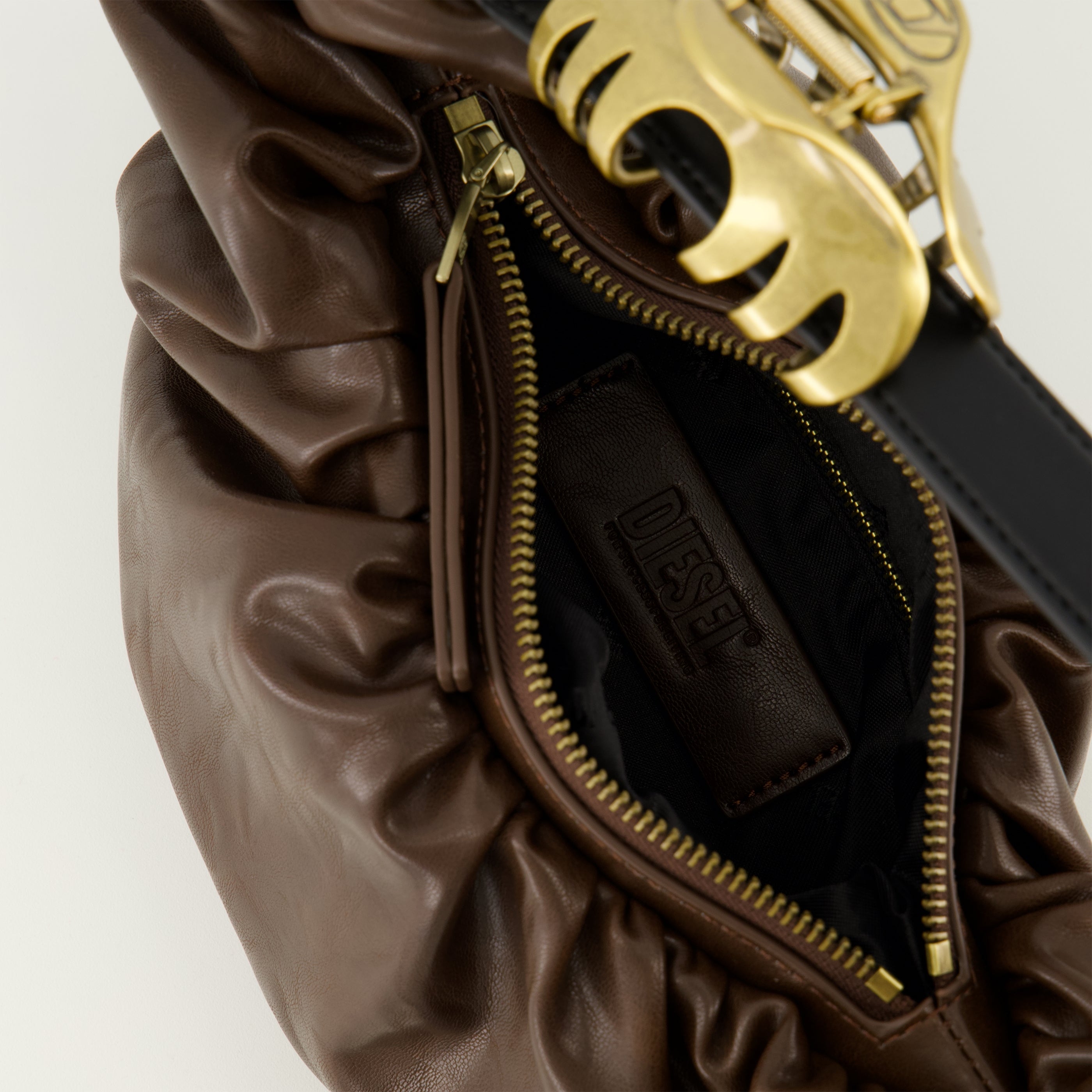 Image de l'article Sac Grab-D Hobo marron de la marque Diesel pour Femme - Saison Printemps-Été 2026 - Vue détaillée_3