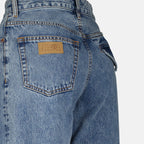 Image de l'article Jean droit de la marque Mm6 pour Femme - Saison Automne-Hiver 2025 - Vue détaillée_1