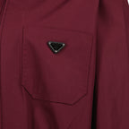Image de l'article Veste en gabardine bordeaux de la marque Prada pour Femme - Saison Printemps-Été 2026 - Vue détaillée_2