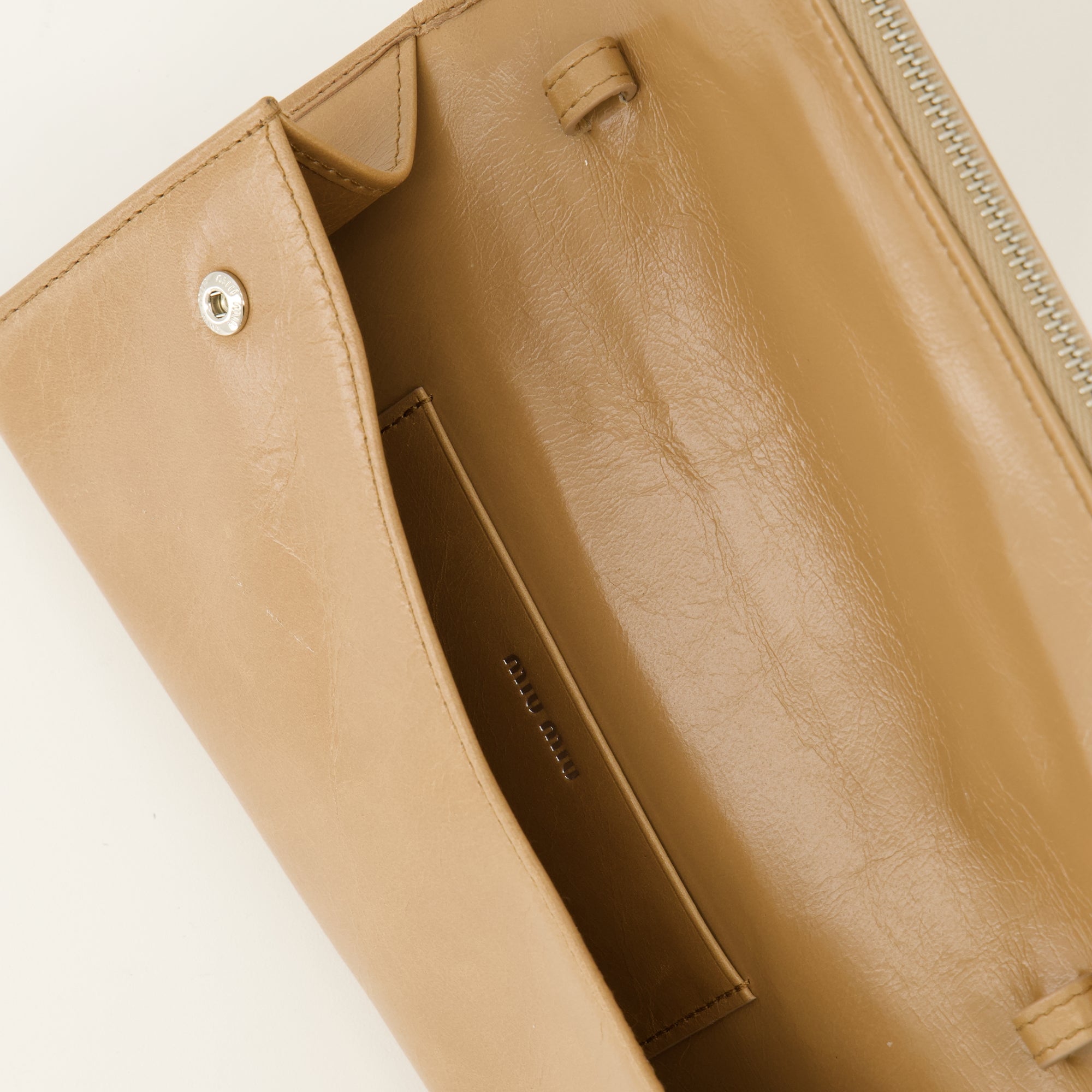 Petite maroquinerie Portefeuilles en cuir marron Miu Miu Marron Femme