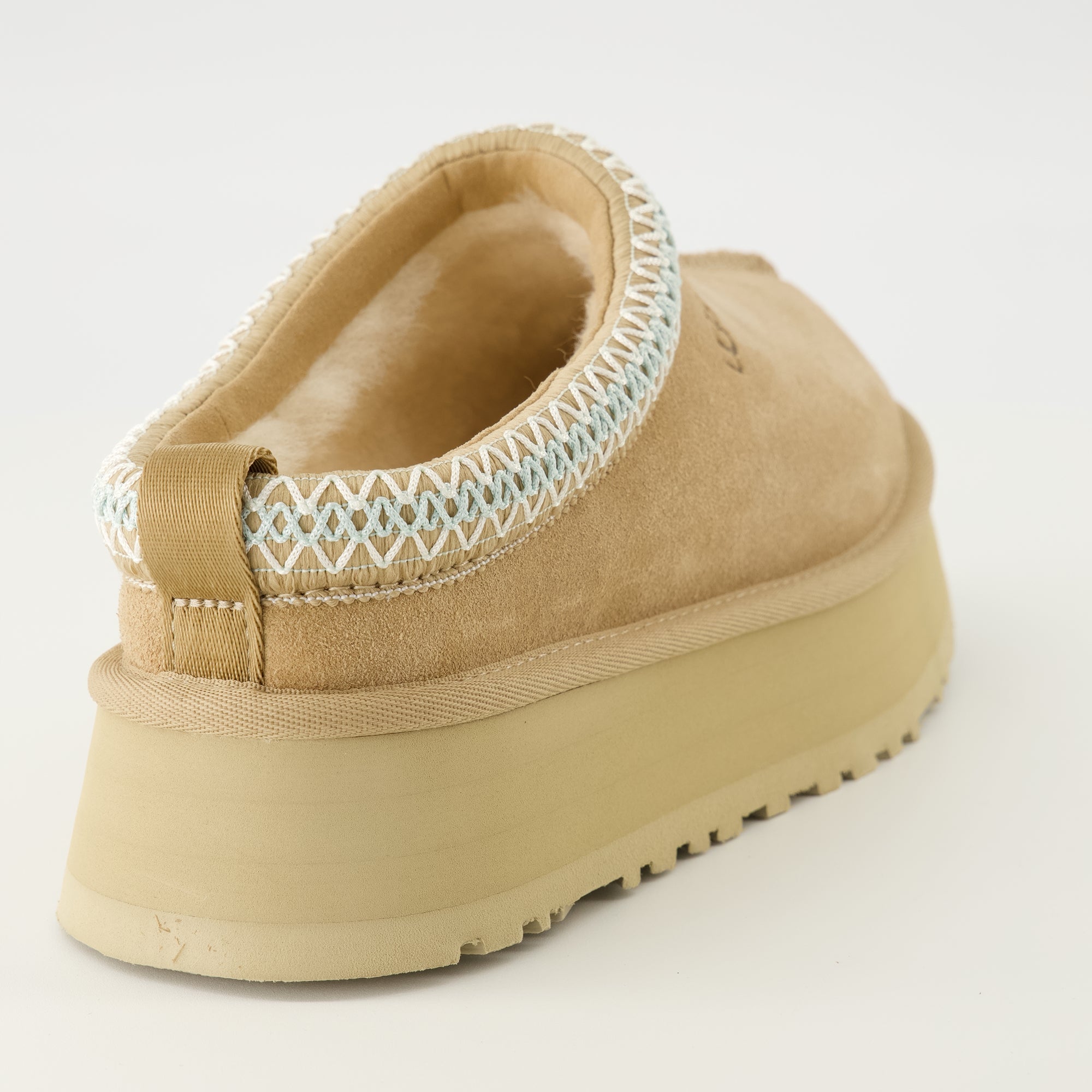 Image de l'article Mules Tazz II de la marque Ugg pour Femme - Saison Automne-Hiver 2025 - Vue arrière