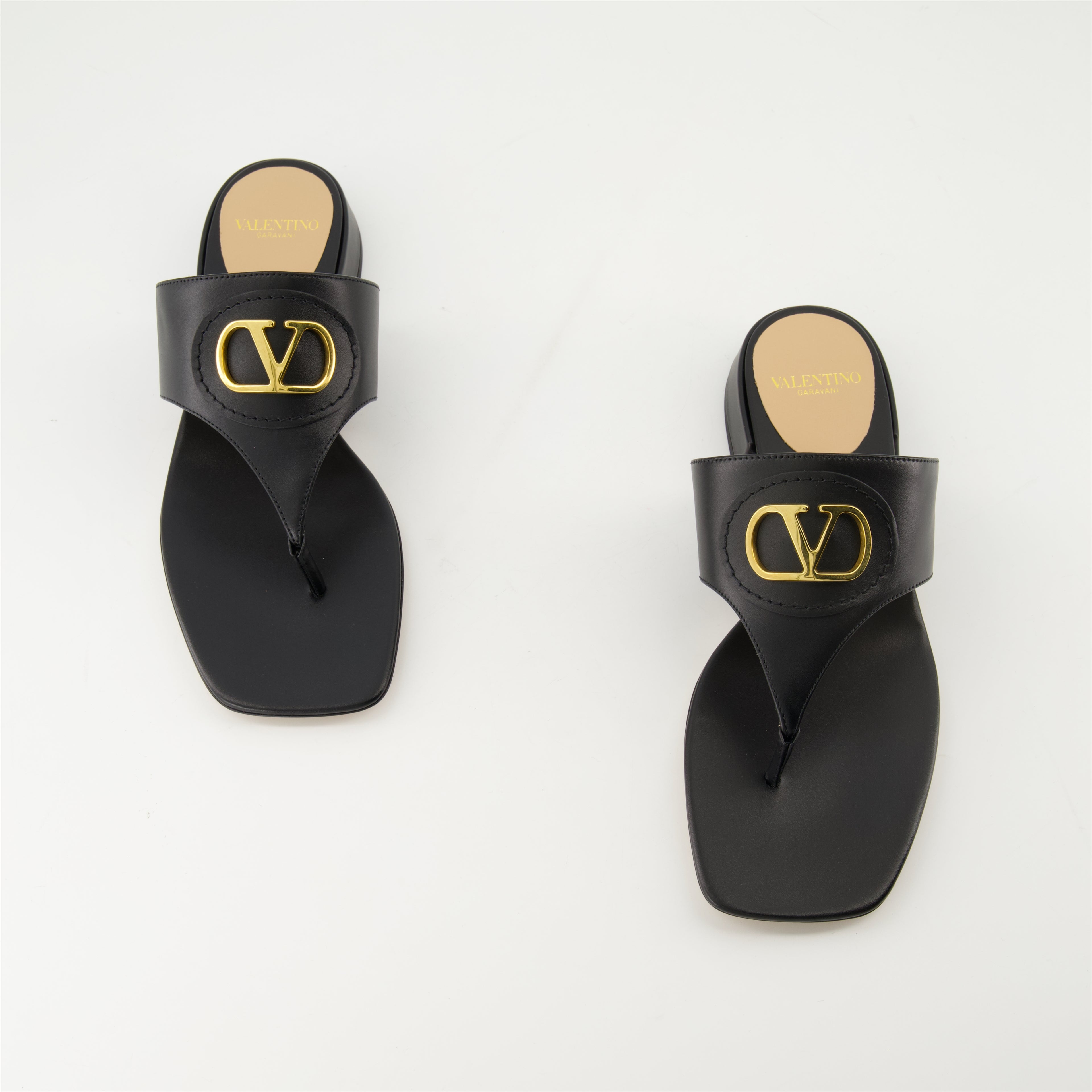 Zapatos abiertos Sandalias de Cuero VLogo Valentino Garavani Negro Femme