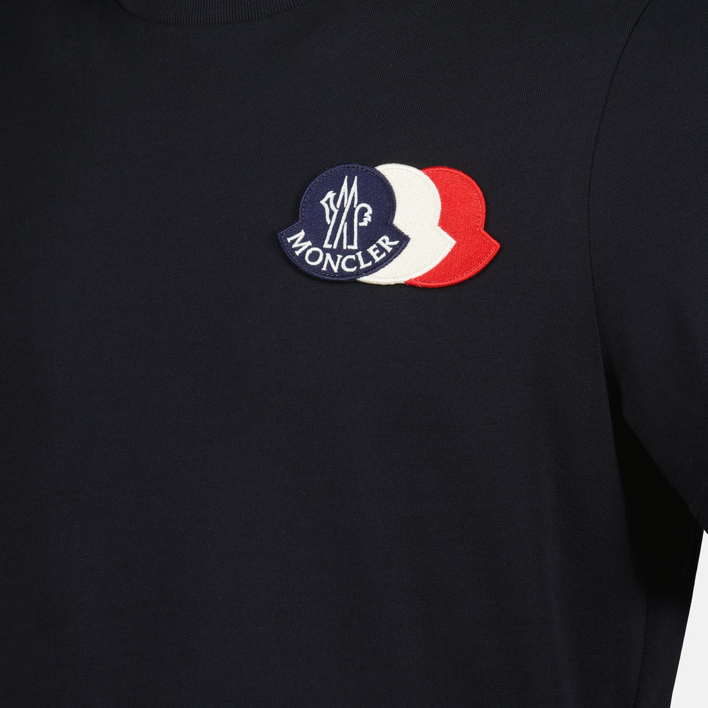 Bild des Artikels T-Shirt mit dreifarbigem Logo der Marke Moncler für Herren - Herbst-Winter-Saison 2025 - Detaillierte Ansicht_5
