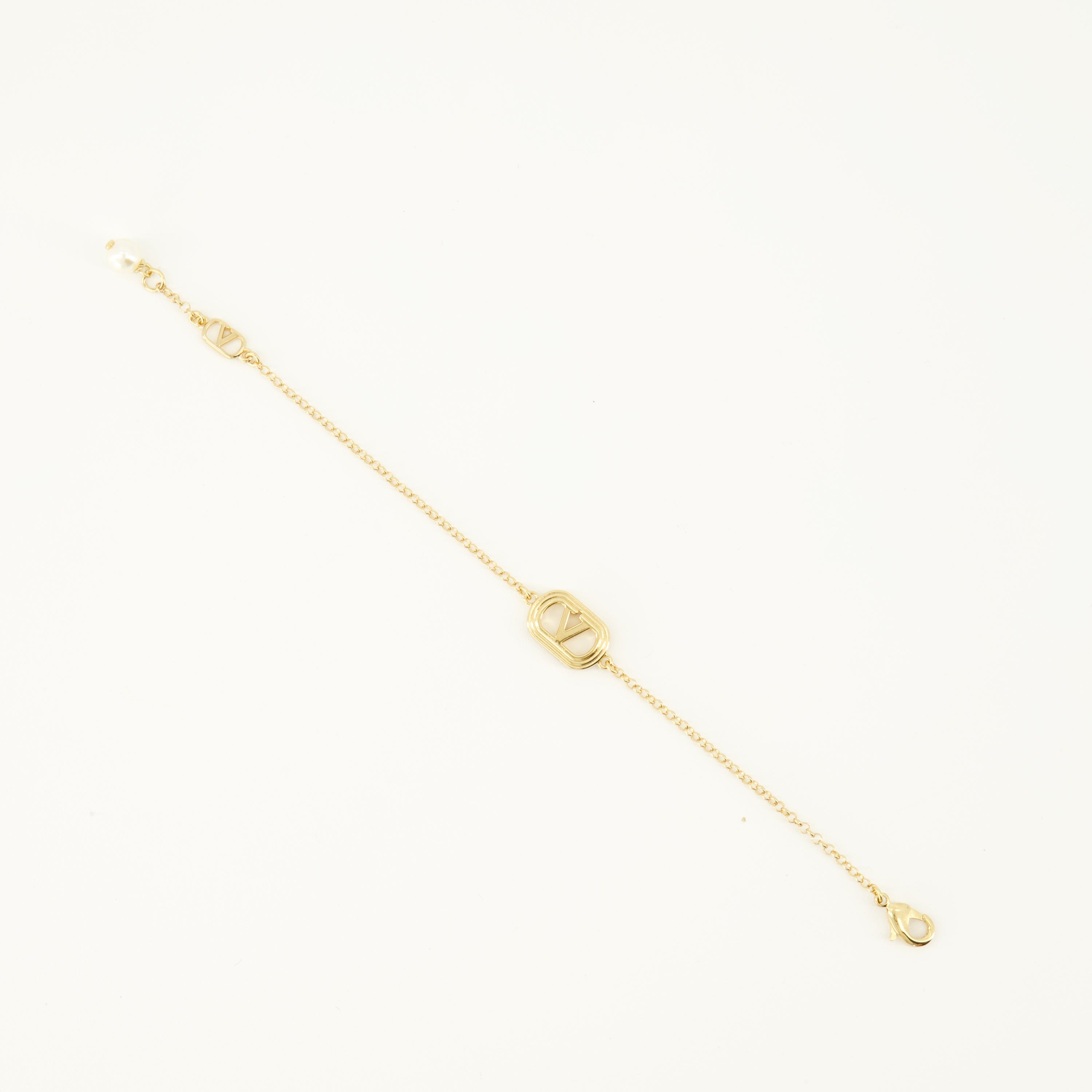 Image de l'article Bracelet Vlogo et perle de la marque Valentino Garavani pour Femme - Saison Automne-Hiver 2025 - Vue détaillée_2