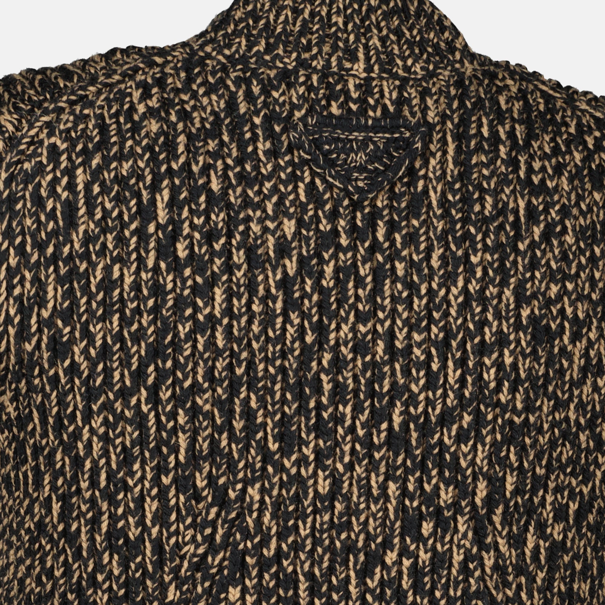 Image de l'article Robe longue en laine noir de la marque Prada pour Femme - Saison Automne-Hiver 2025 - Vue détaillée_1