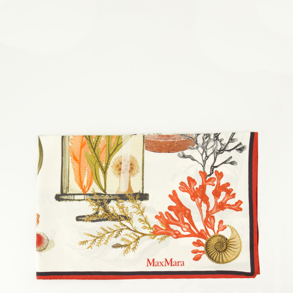 Image of the beige printed silk twill scarf from the brand Max Mara for Women - Spring-Summer 2026 - Back View