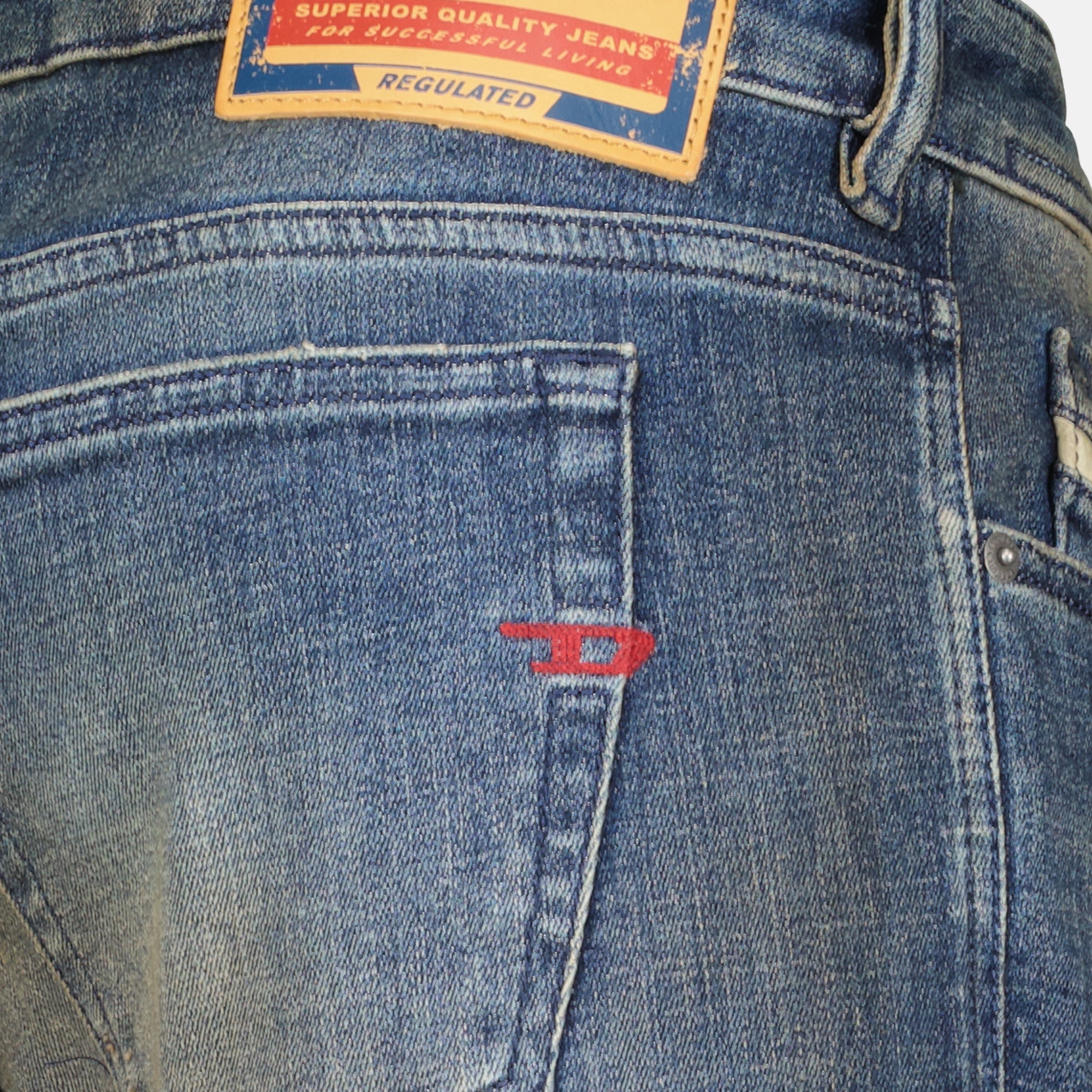 Image de l'article Jean D-Sleenker 1979 L.32 bleu délavé de la marque Diesel pour Homme - Saison Printemps-Été 2026 - Vue détaillée_1