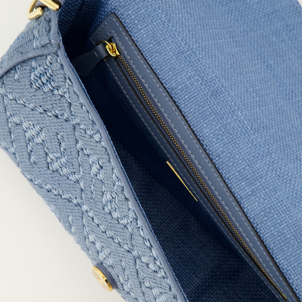 Sacs à main et épaule Borsa Baguette Effetto Raffia Blu Fendi Bleu Femme
