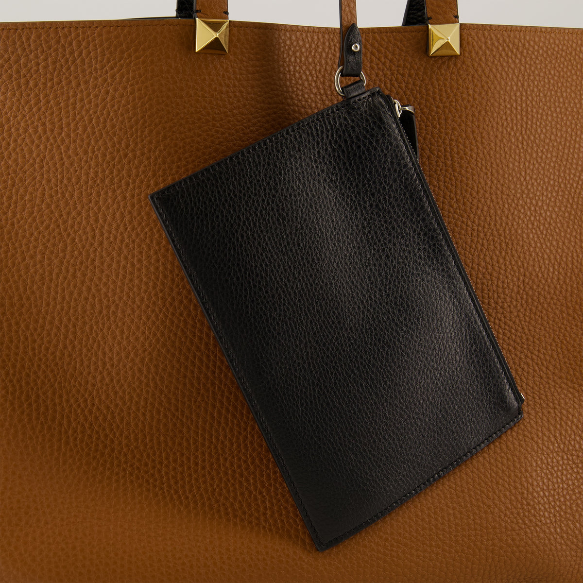 Sacs cabas Sac cabas réversible Valentino Garavani Noir Unisexe