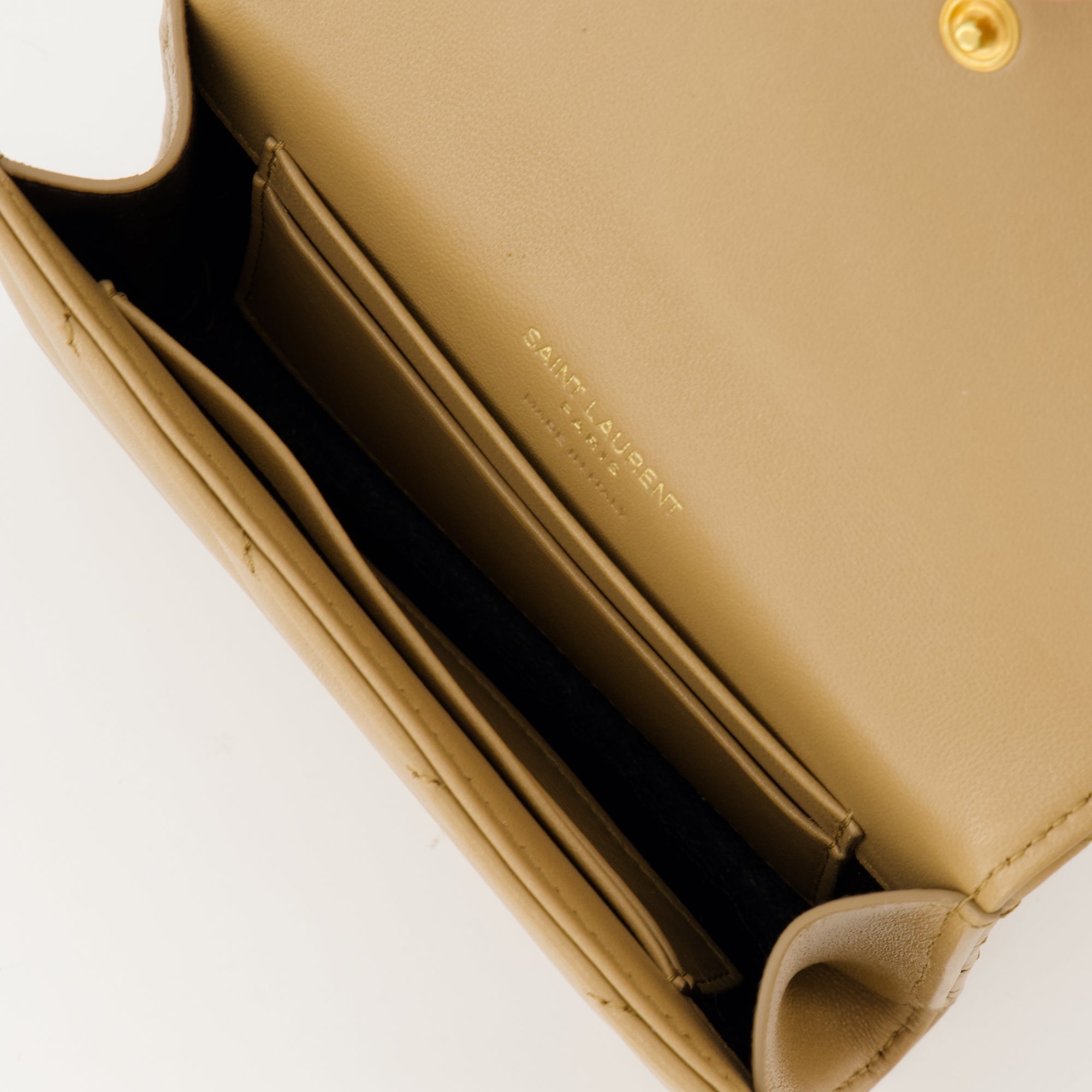 Image of the Cassandre wallet by the brand Saint Laurent for Women - Fall-Winter 2025 - Detailed View_2