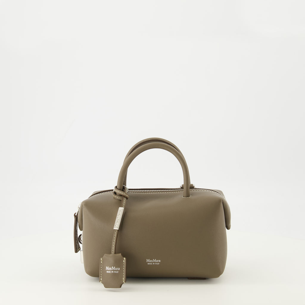 Imagem da pequena bolsa Boston em couro caqui da marca Max Mara para Mulher - Coleção Primavera-Verão 2026 - Vista Frontal