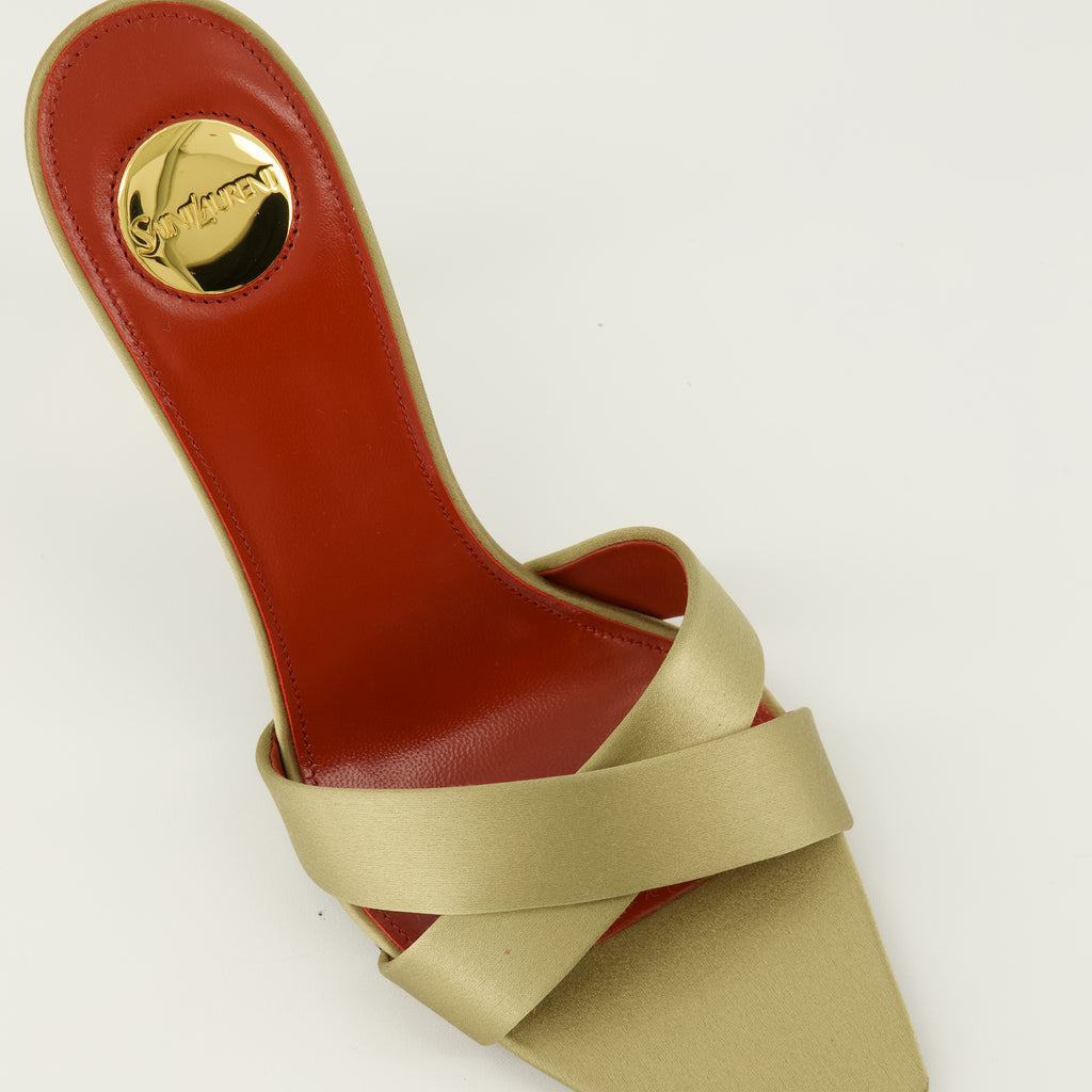 Bild der goldenen Opyum-Absatzmules von Saint Laurent für Damen - Frühjahr/Sommer 2026 - Detaillierte Ansicht von oben