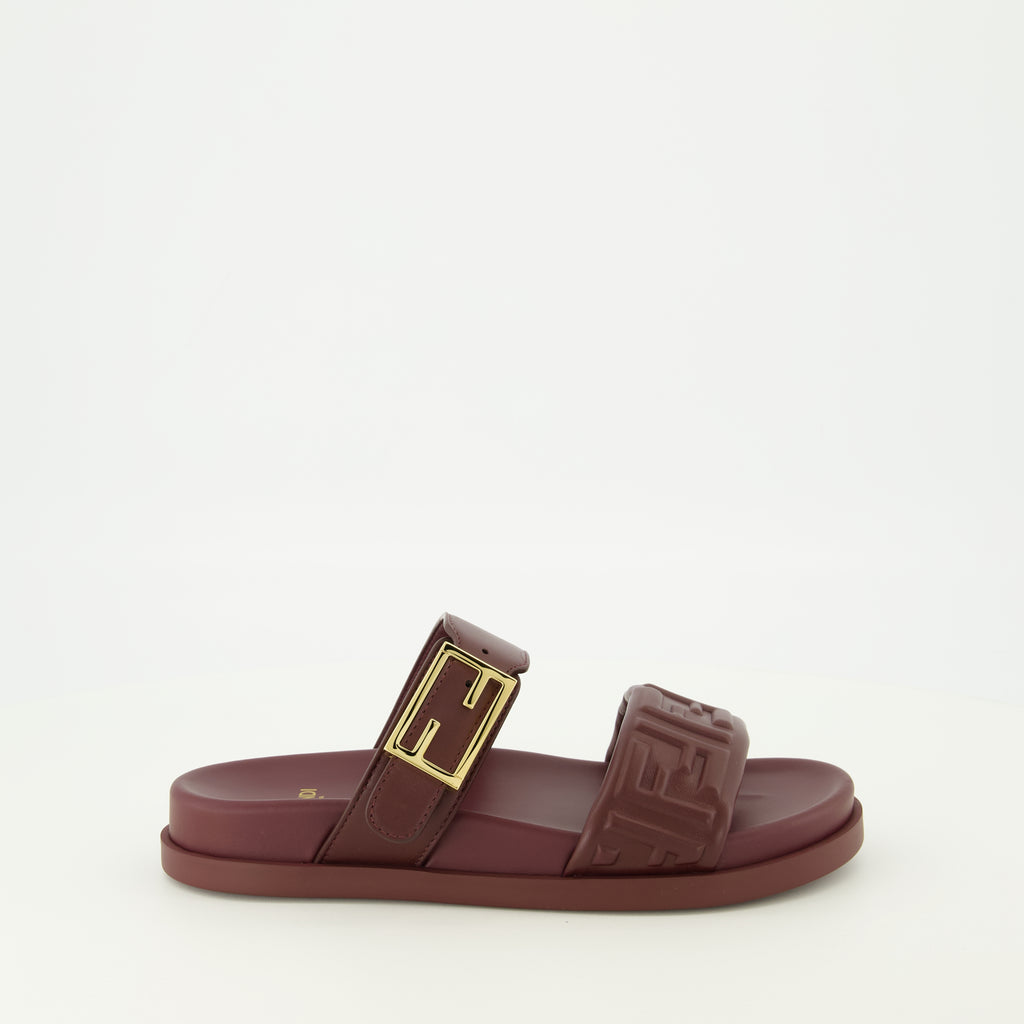 Image of the Fendi Women's Feel Bordeaux Sandals - Spring-Summer 2026 - Right side view