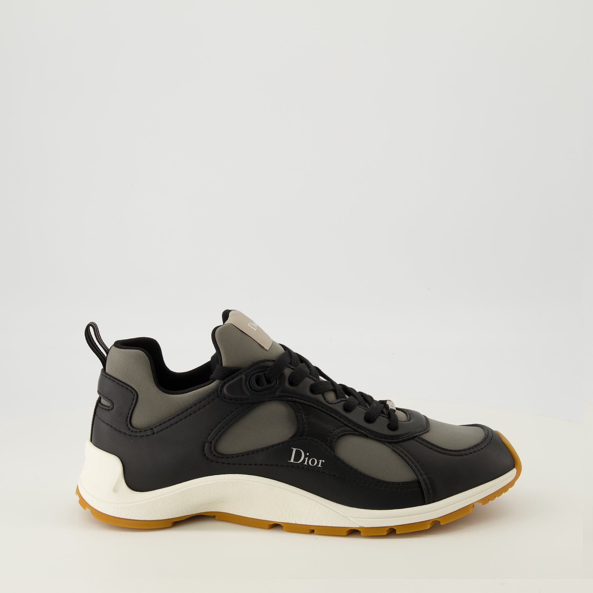 Bild der Dior Herrenschuhe Mile Schwarz - Frühling-Sommer 2026 - Rechte Seitenansicht