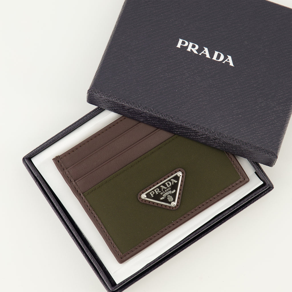 Image de l'article Porte-cartes Speedrock kaki de la marque Prada pour Homme - Saison Printemps-Été 2026 - Vue détaillée_3