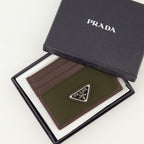 Immagine del portafoglio Speedrock kaki di Prada per Uomo - Collezione Primavera-Estate 2026 - Vista Dettagliata_3
