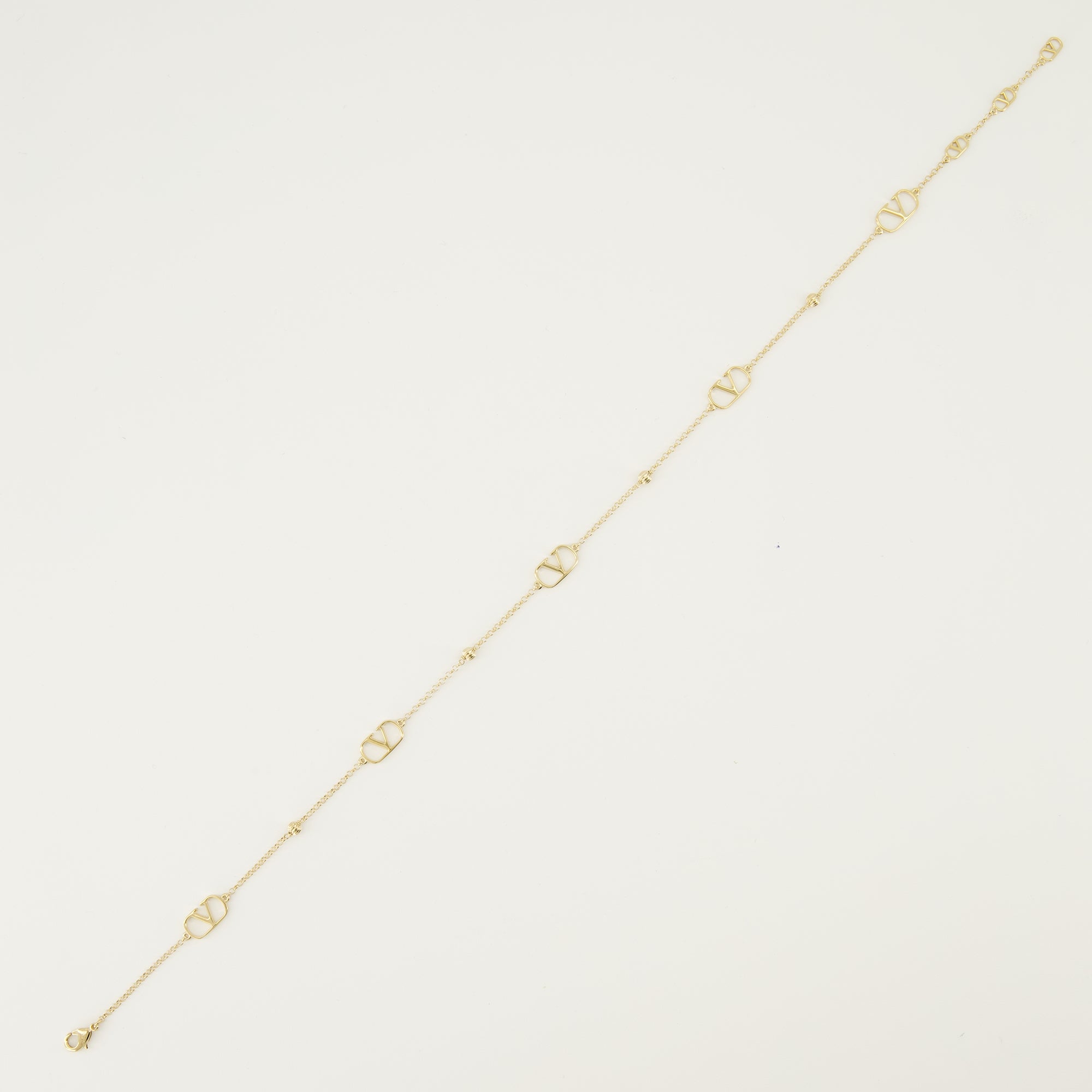 Imagen del collar Vlogo dorado de la marca Valentino Garavani para Mujer - Temporada Primavera-Verano 2026 - Vista Detallada_2