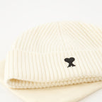 Image of the Ami Heart Beanie from the brand Ami PARIS for Unisex - Autumn-Winter Season 2025 - Detailed View_3