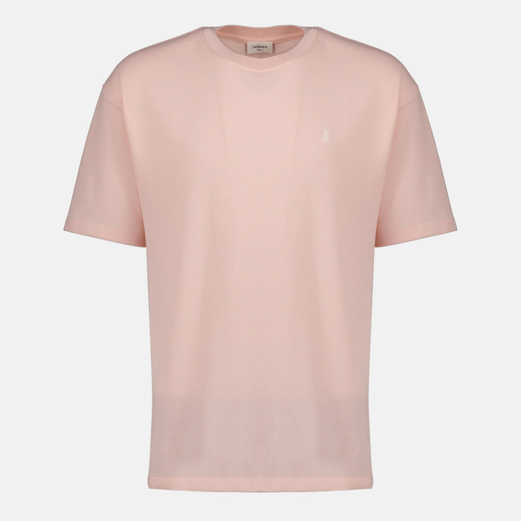サン・ローランブランドの男性用YSLピンクTシャツの画像 - 2026年春夏 - 正面からのビュー
