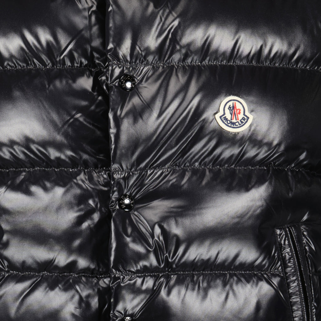 Image de l'article Doudoune sans manches Tibb de la marque Moncler pour Homme - Saison Automne-Hiver 2025 - Vue détaillée_3