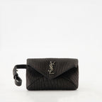 Imagen del artículo Micro Enveloppe Cassandre de la marca Saint Laurent para Mujer - Temporada Otoño-Invierno 2025 - Vista Frontal