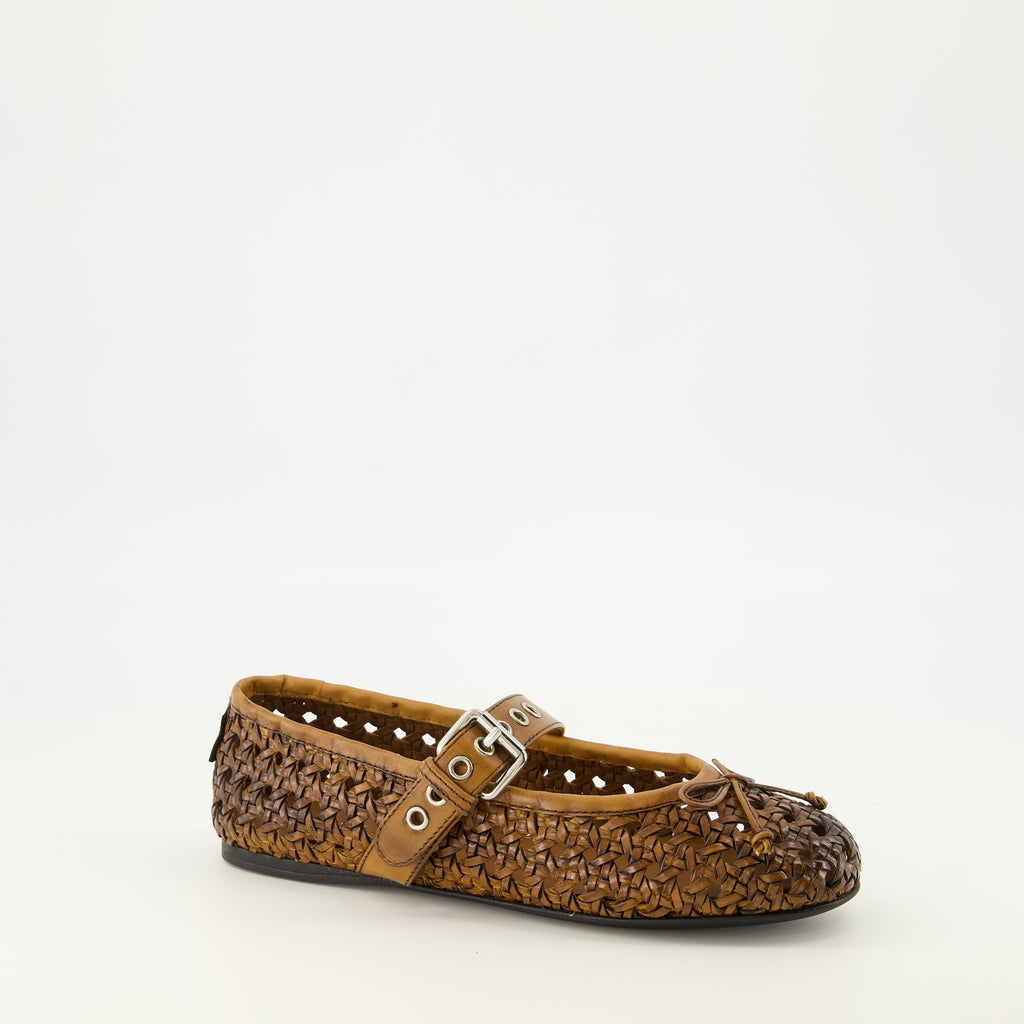 Chaussures plates Bailarinas de Cuero Cannage en Marrón Miu Miu Marron Femme