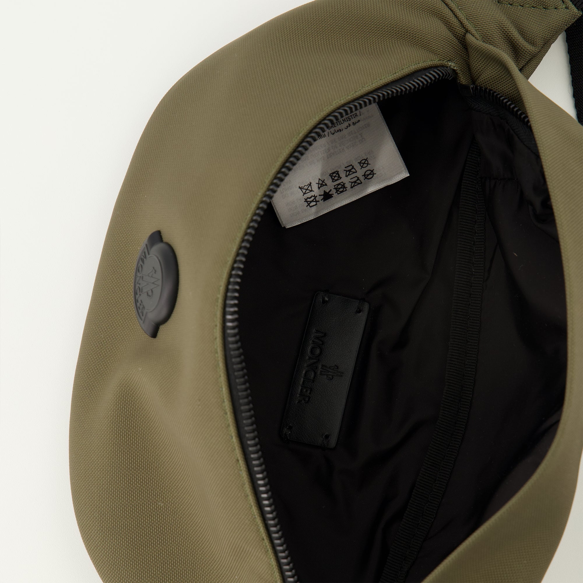 Image of the Durance khaki fanny pack from the Moncler brand for Men - Spring-Summer 2026 - Detailed View_3