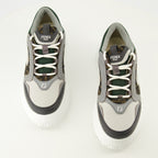 Imagem dos ténis Fendi Force cinza e verde da marca Fendi para Homem - Temporada Outono-Inverno 2025 - Vista de cima do par de sapatos