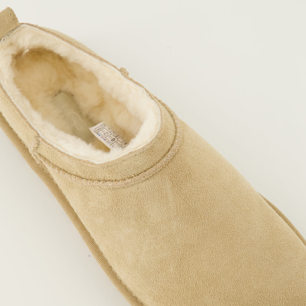 Immagine degli stivaletti Classic Micro beige di Ugg per donna - Collezione Primavera-Estate 2026 - Vista dettagliata dall'alto