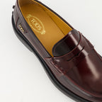 Imagem dos mocassins em pele da marca Tod's para Mulheres - Temporada Outono-Inverno 2025 - Vista detalhada de cima