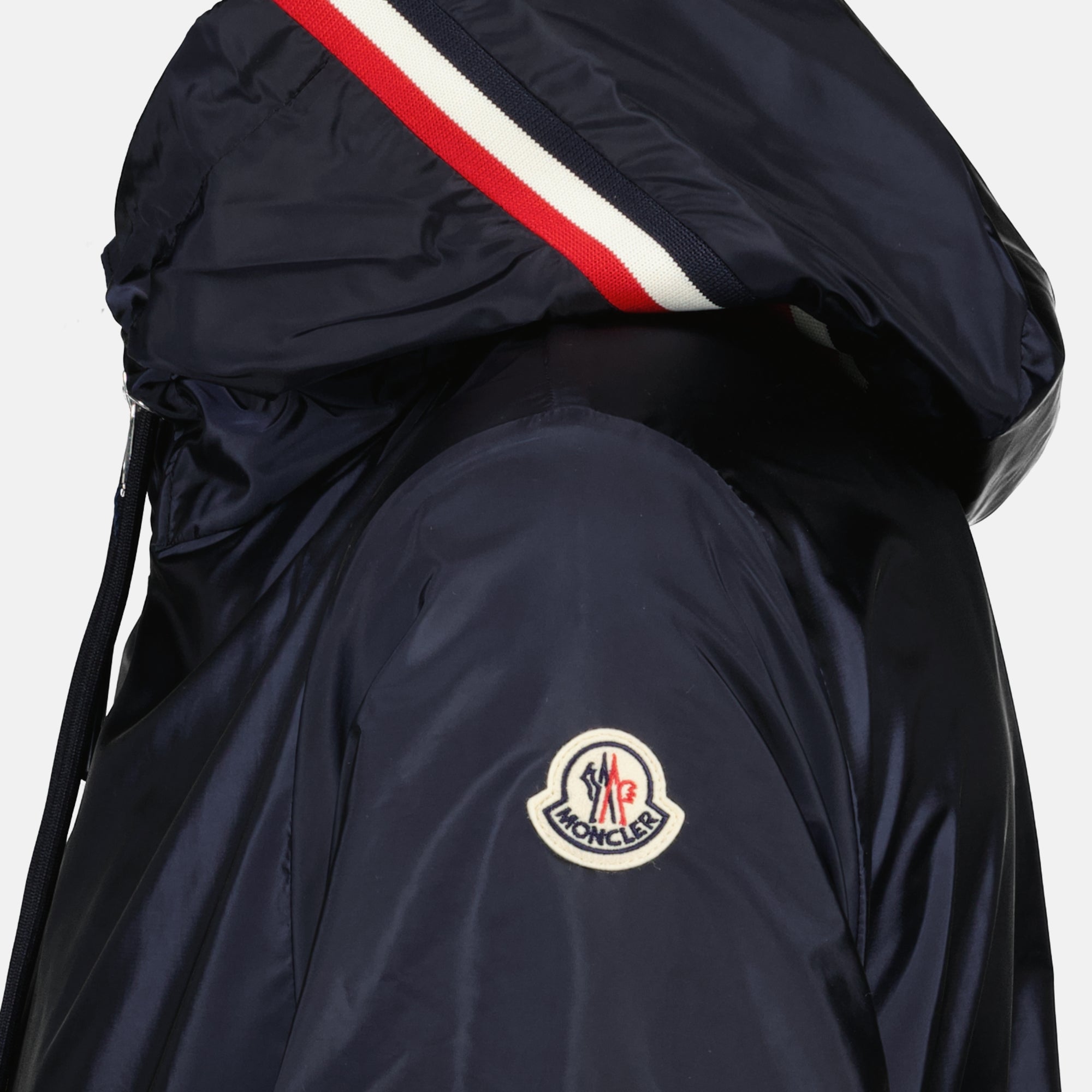 Image de l'article Coupe-vent Grimpeurs bleu marine de la marque Moncler pour Homme - Saison Printemps-Été 2026 - Vue détaillée_1