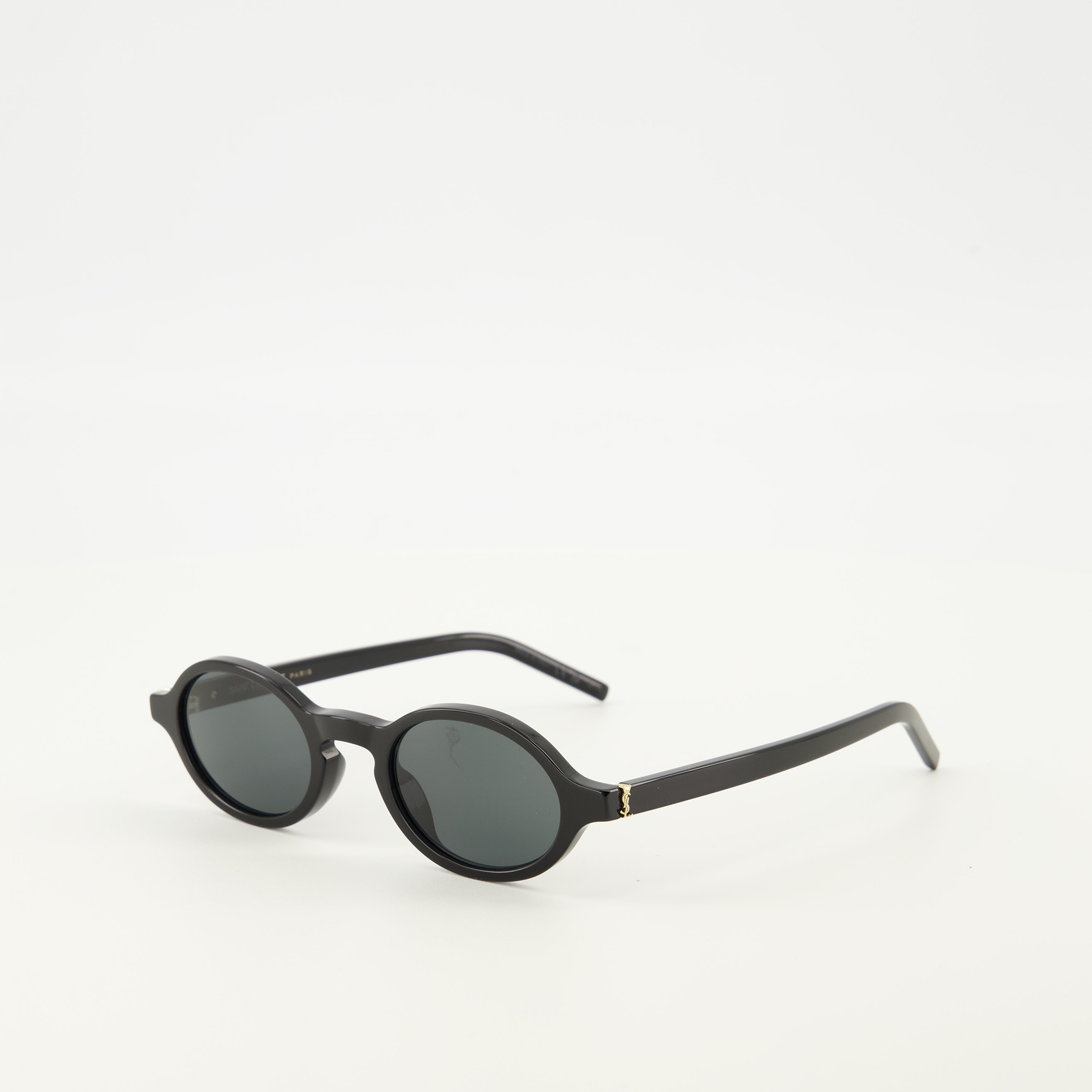 Image de l'article Lunettes de soleil SL M161 noir de la marque Saint Laurent pour Unisex - Saison Printemps-Été 2026 - Vue de Dos