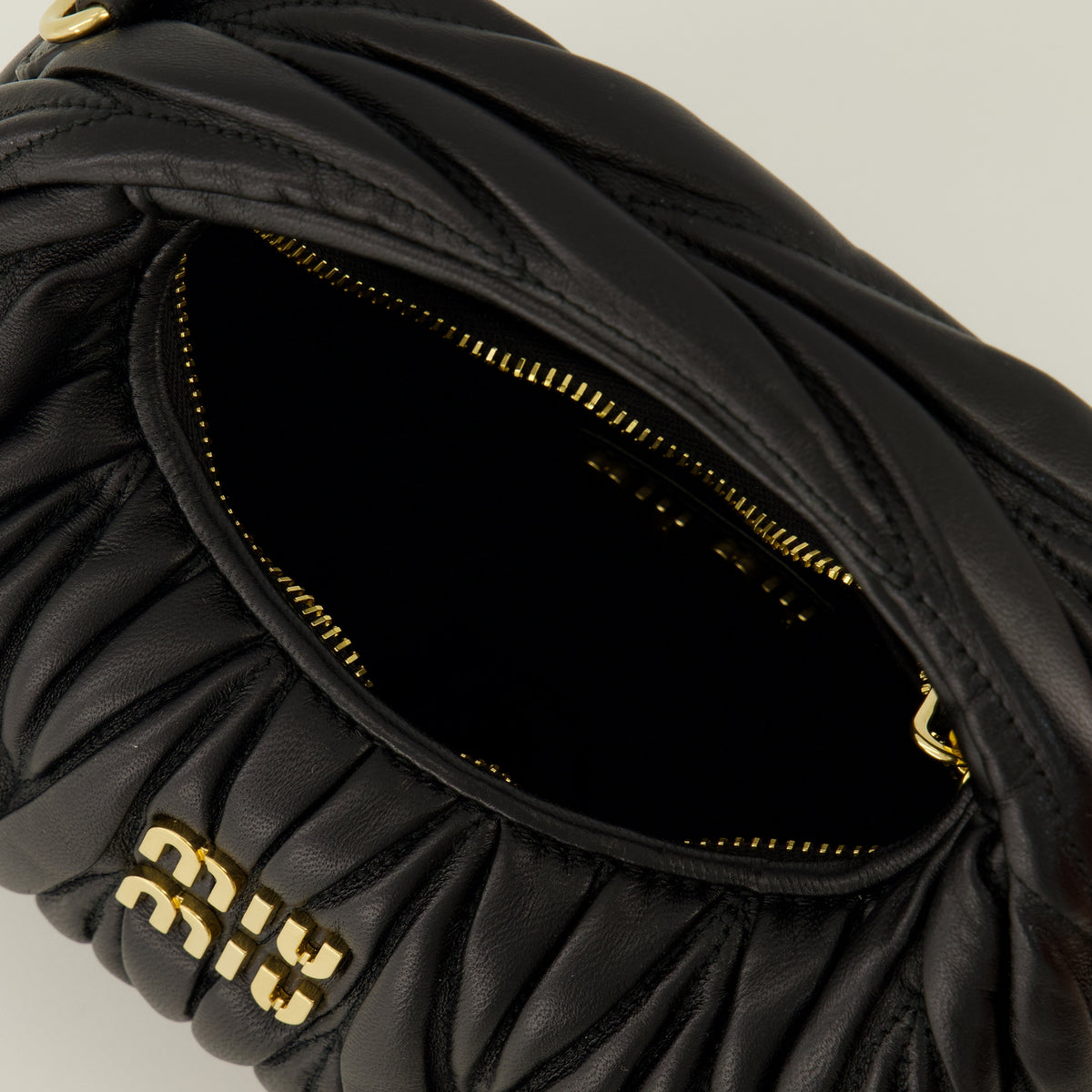 Sacs à main et épaule Mini sac Hobo Wander noir Miu Miu Noir Femme