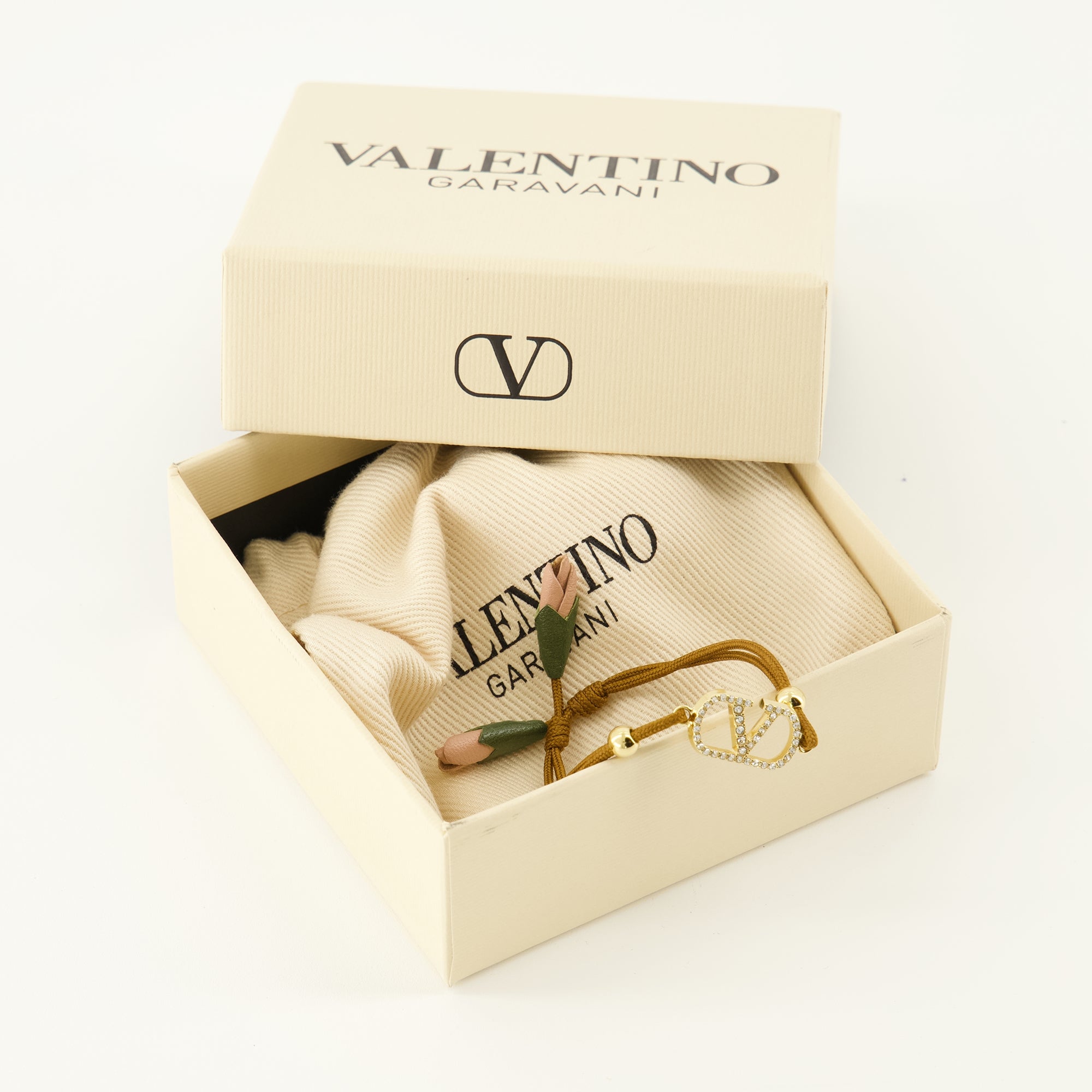 Image de l'article Bracelet Vlogo avec cordon marron de la marque Valentino Garavani pour Femme - Saison Printemps-Été 2026 - Vue détaillée_3