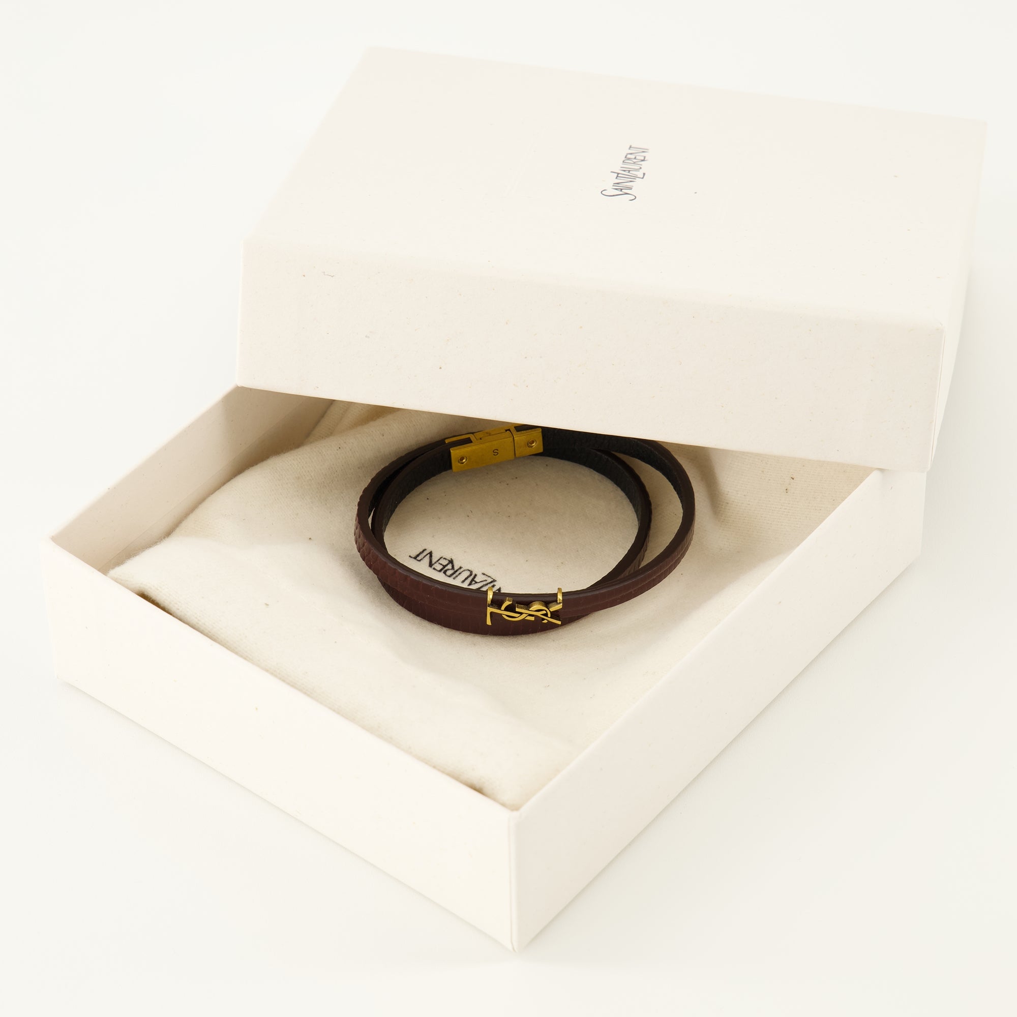 Image de l'article Bracelet double tour bordeaux effet croco de la marque Saint Laurent pour Femme - Saison Automne-Hiver 2025 - Vue détaillée_3