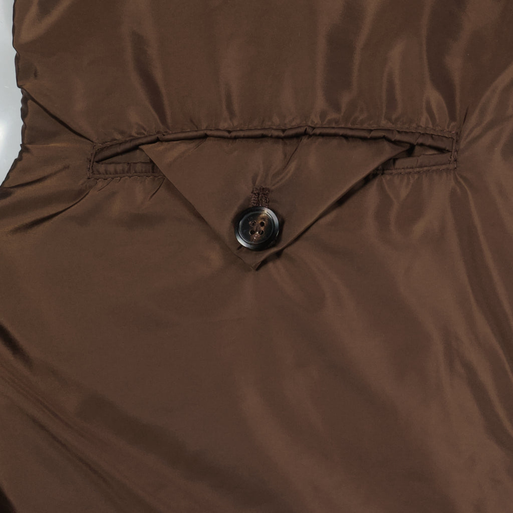 Image de l'article Doudoune sans manches en nylon de la marque Prada pour Homme - Saison Automne-Hiver 2025 - Vue détaillée_5