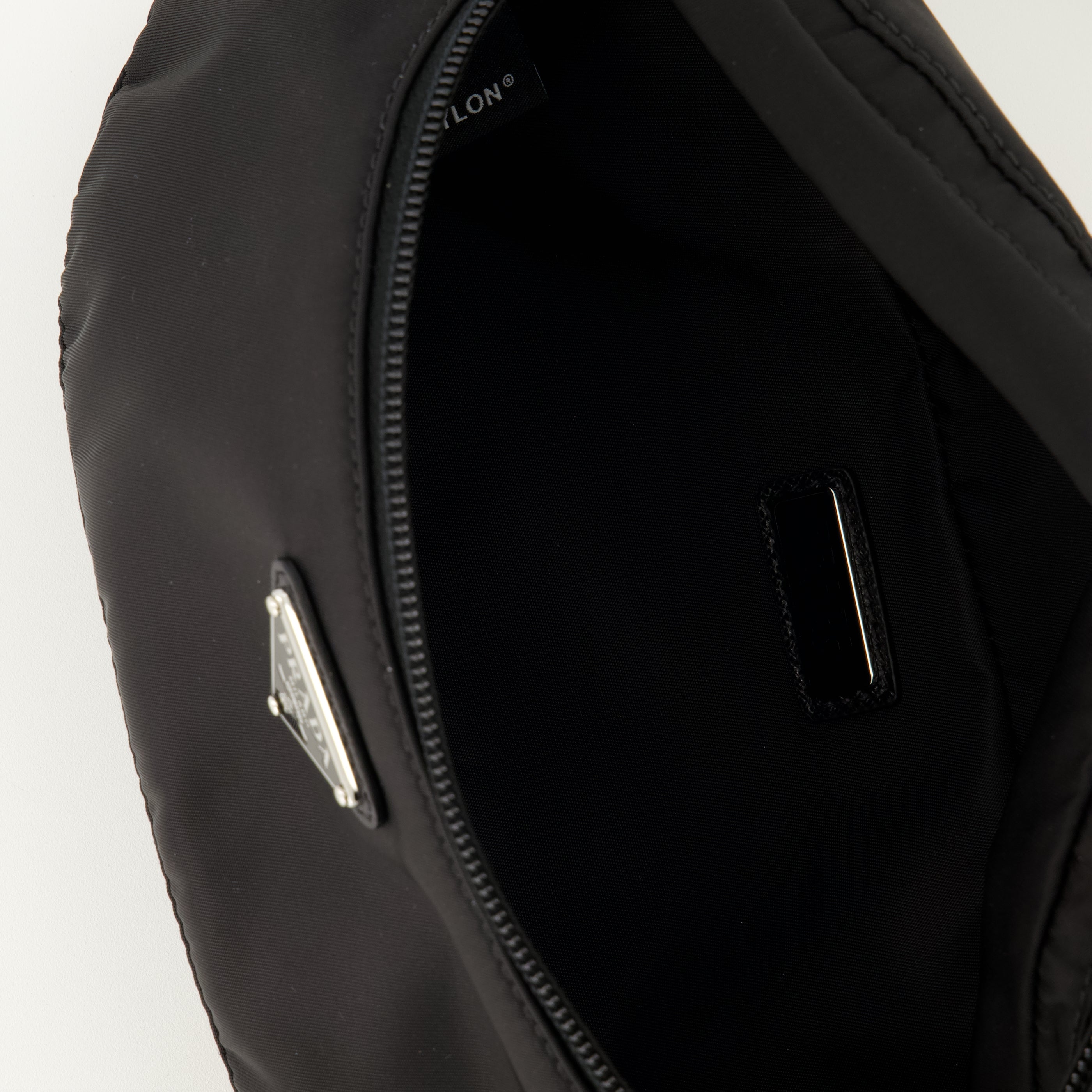 Sacs banane Black Re-Nylon Waist Bag Prada Noir Homme