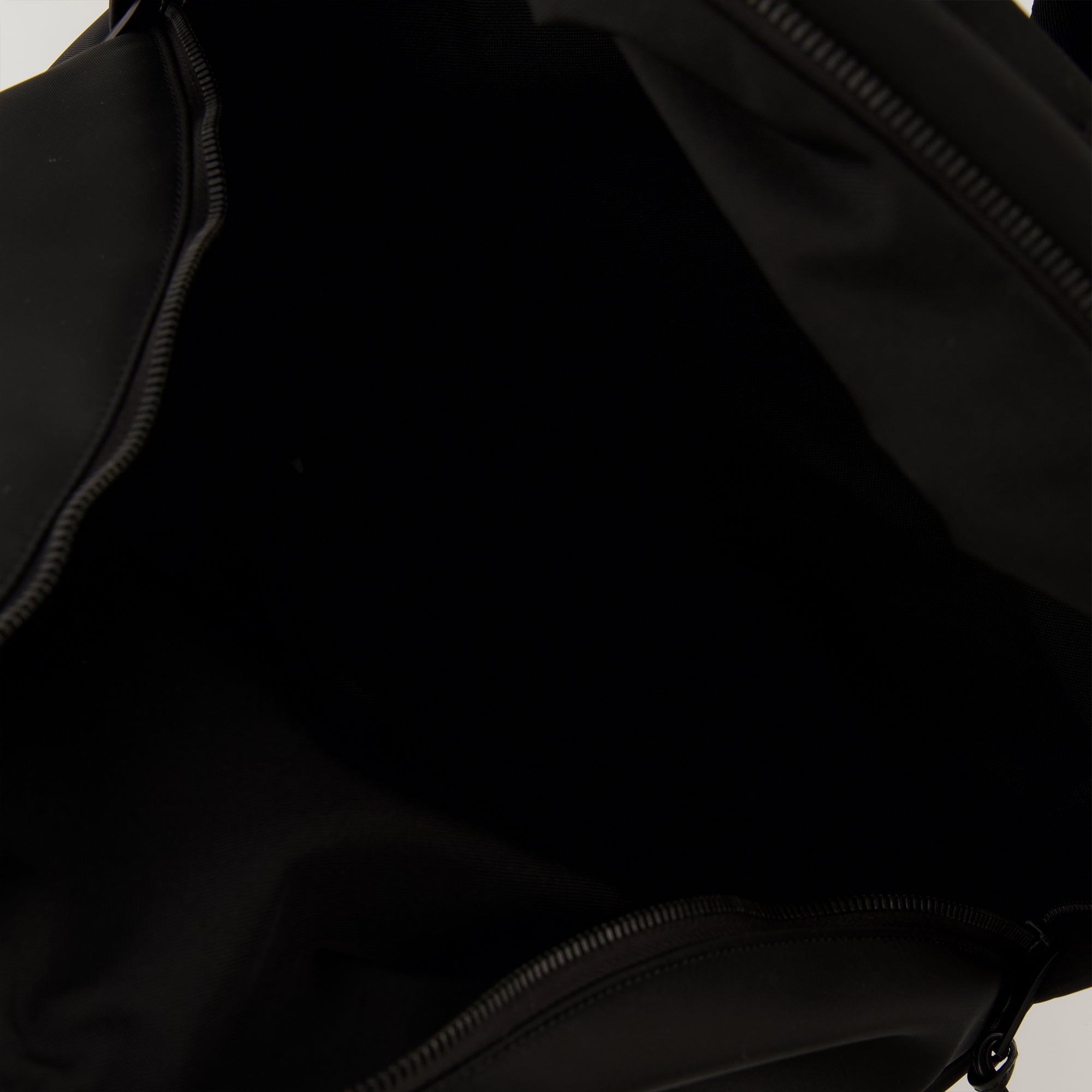 Image de l'article Sac à dos City de la marque Saint Laurent pour Homme - Saison Automne-Hiver 2025 - Vue détaillée_3