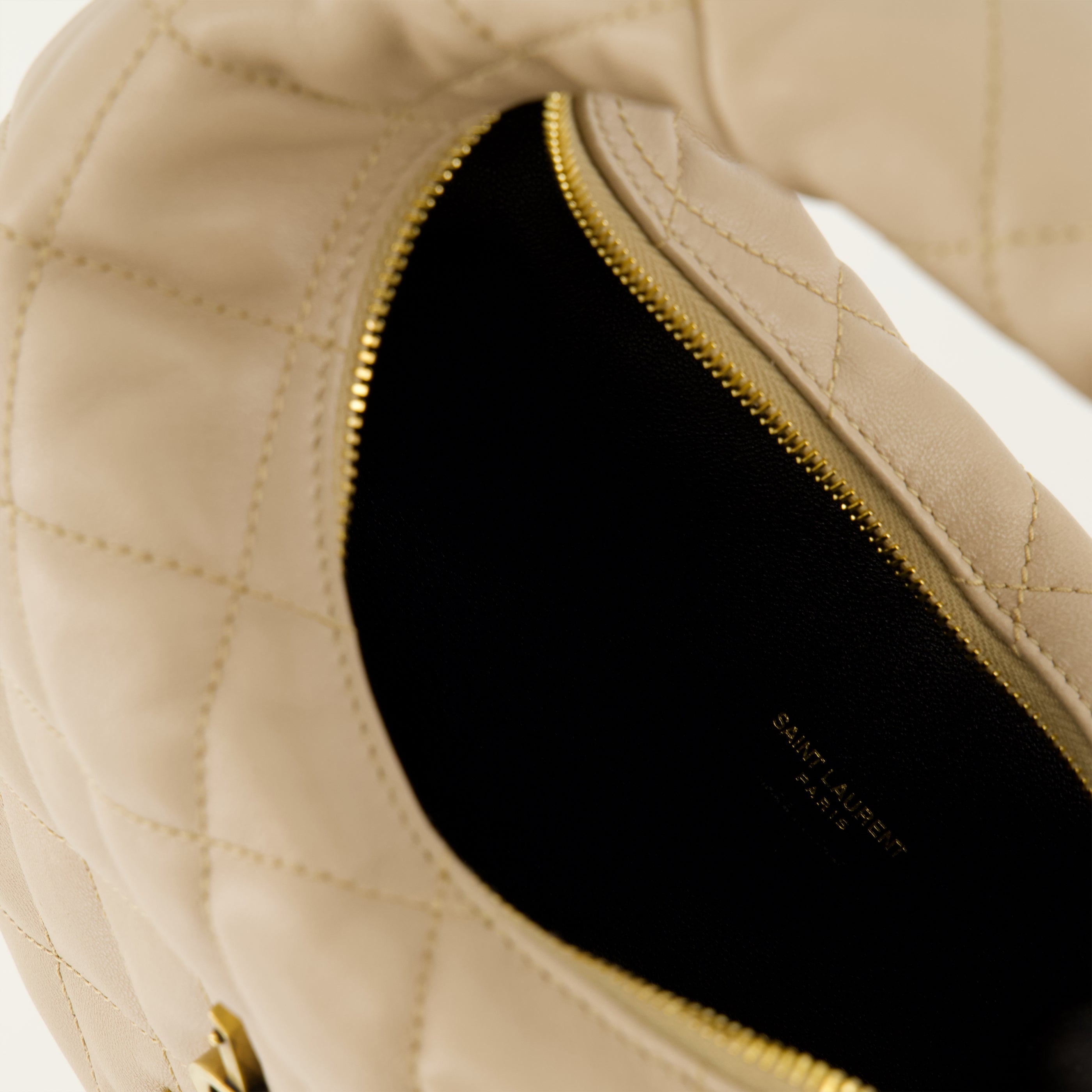 Image de l'article Sac Icarino en cuir nappa beige de la marque Saint Laurent pour Femme - Saison Printemps-Été 2026 - Vue détaillée_3