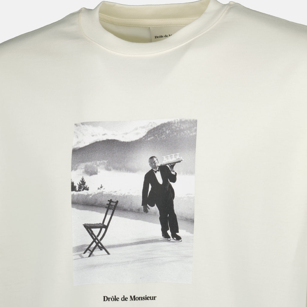 Image de l'article T-shirt Ice skating waiter de la marque Drole De Monsieur pour Homme - Saison Automne-Hiver 2025 - Vue détaillée_1